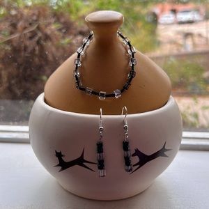 NWT Silver Unique Earring’s & Bracelet Set